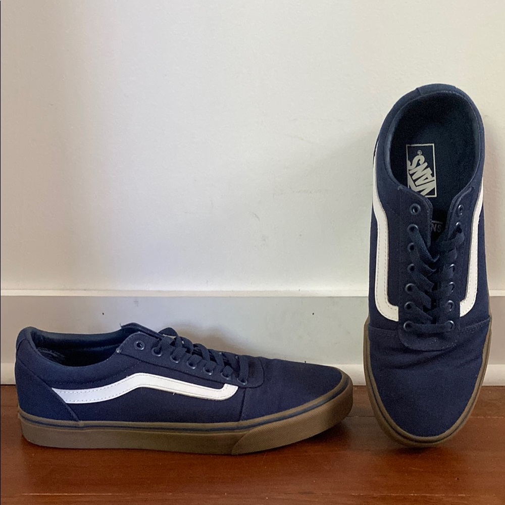 Vans Men's Navy and White Sneakers